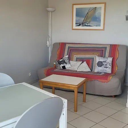 Cap Esterel: Tranquil Seaview Retreat With Covered Terrace