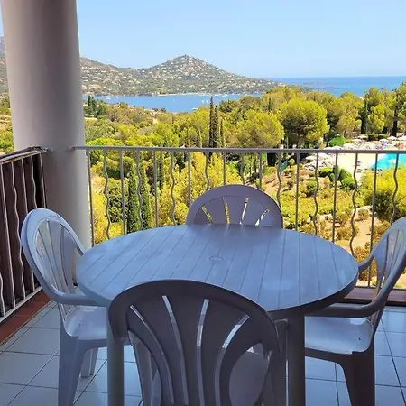 Cap Esterel Le Hameau Au Calme Sans Vis A Vis Vue Terrasse Couverte 2eme Et Dernier Etage Minimum De 7 Nuitees Lägenhet