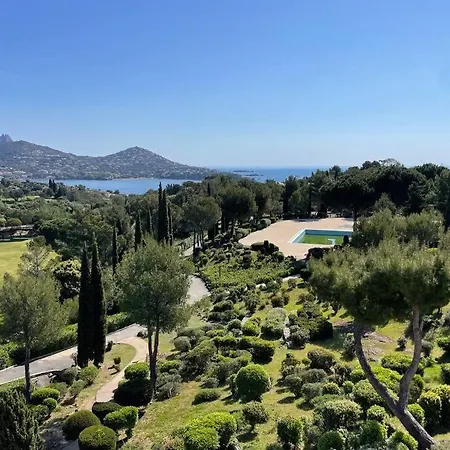 Cap Esterel: Tranquil Seaview Retreat With Covered Terrace *